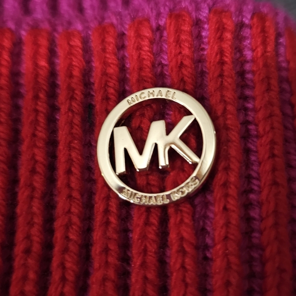 Michael Kors Women's colorblocked Plaited Fisherman Rib Cuff Beanie Win… - Picture 8 of 11
